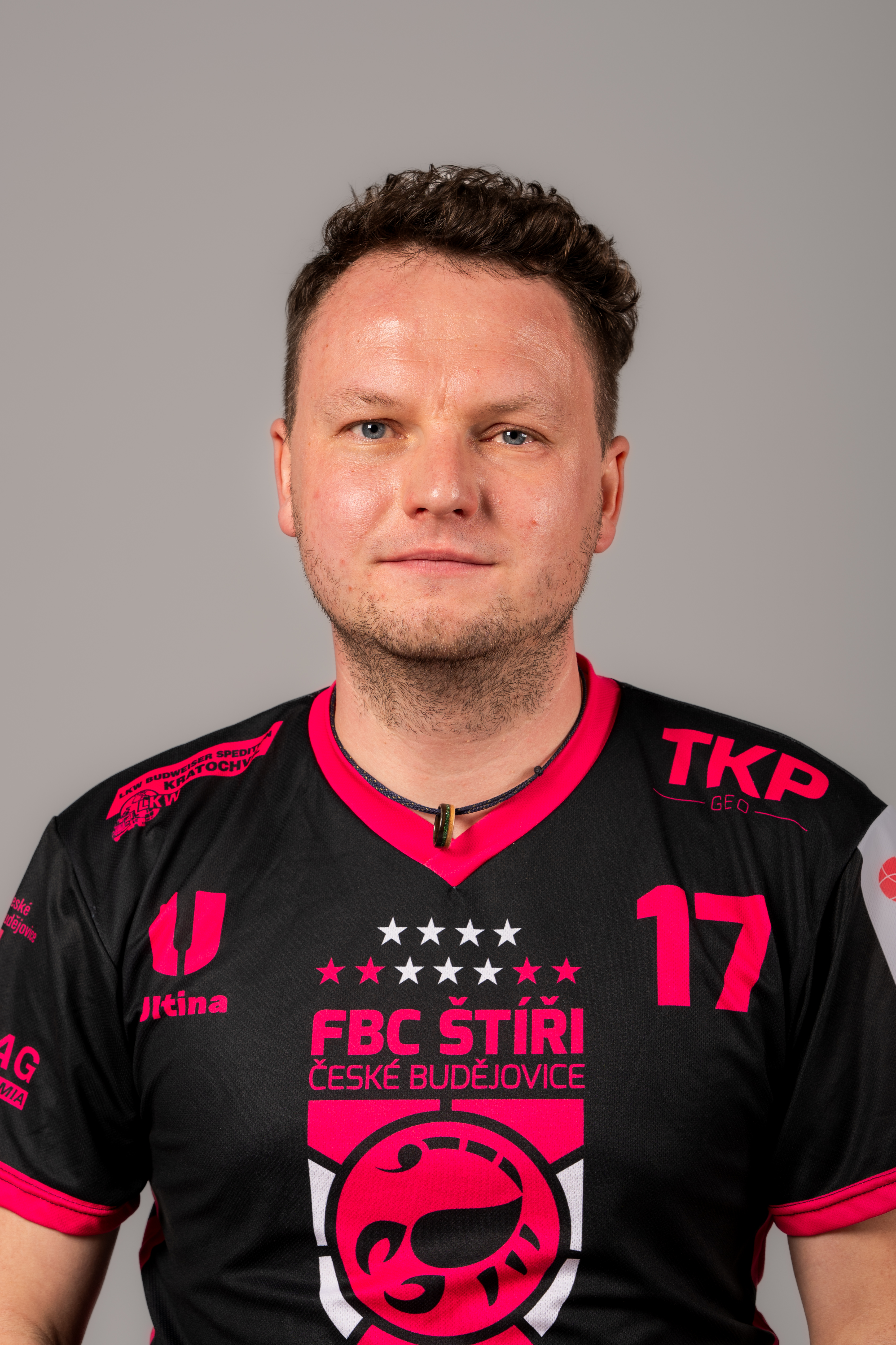 (17) Tomáš David