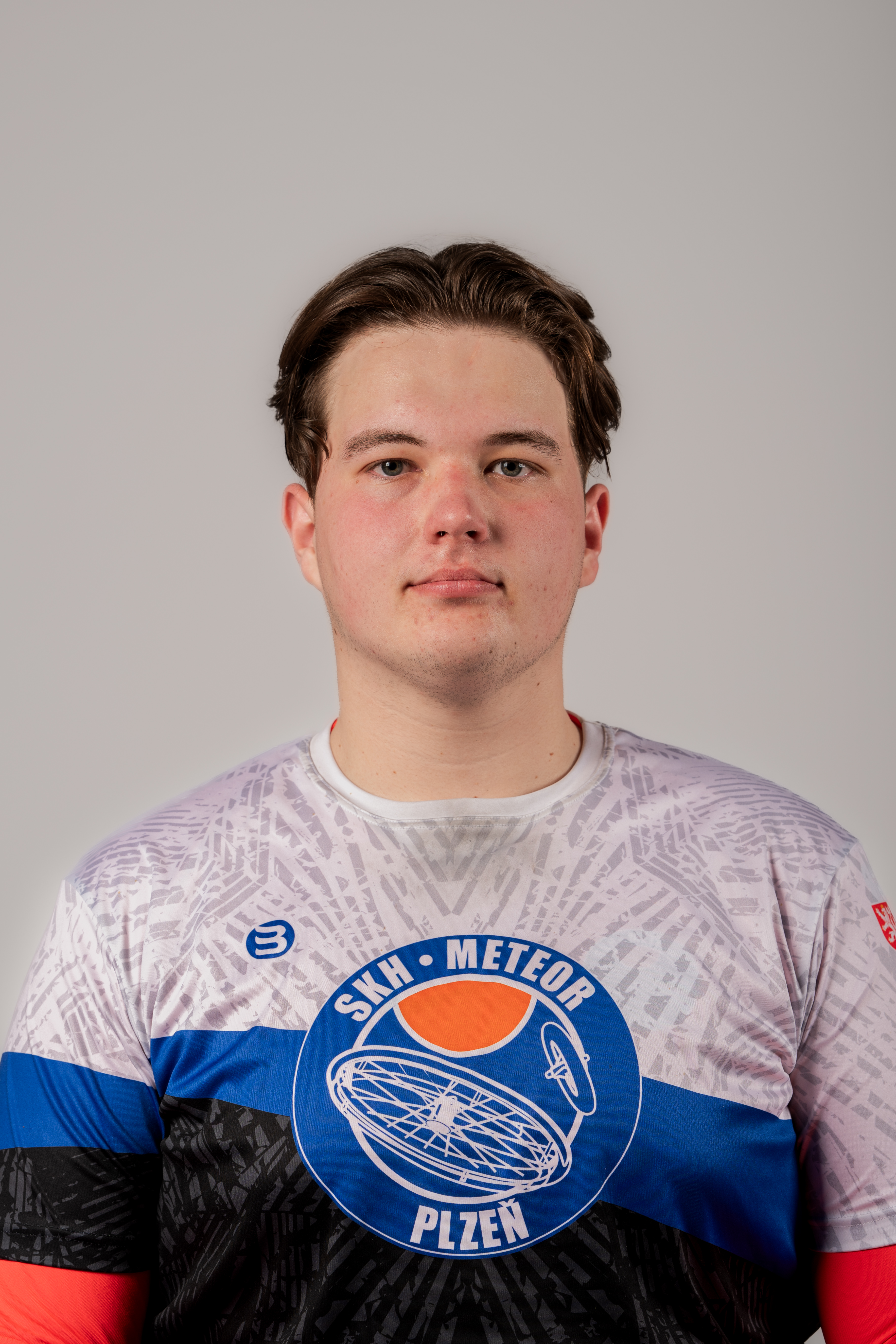 (8) Marek Vápenka